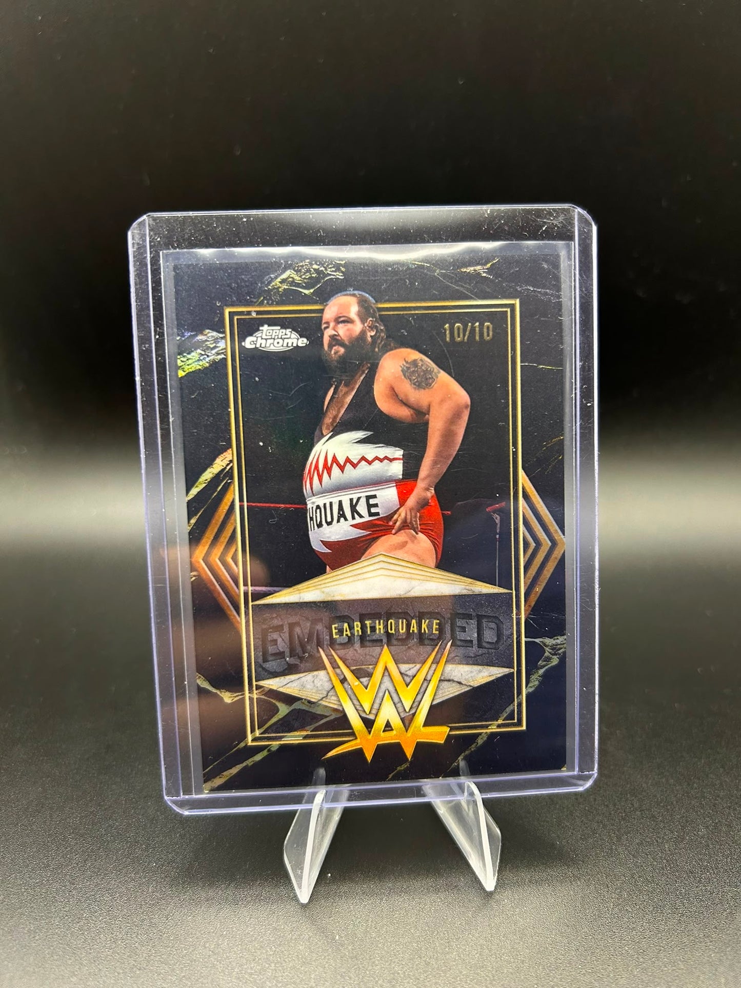 2026 WWE Topps Chrome Embedded Earthquake Black /10