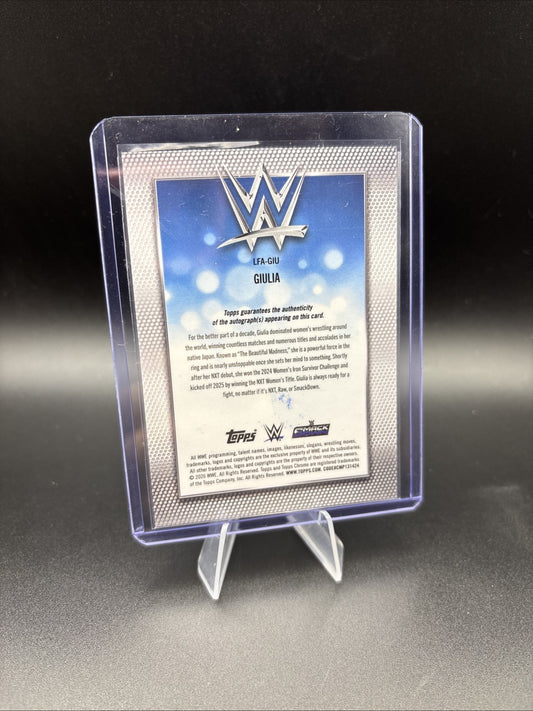 WWE Topps Chrome 2026 Logofractor Orange Giulia /25 Auto