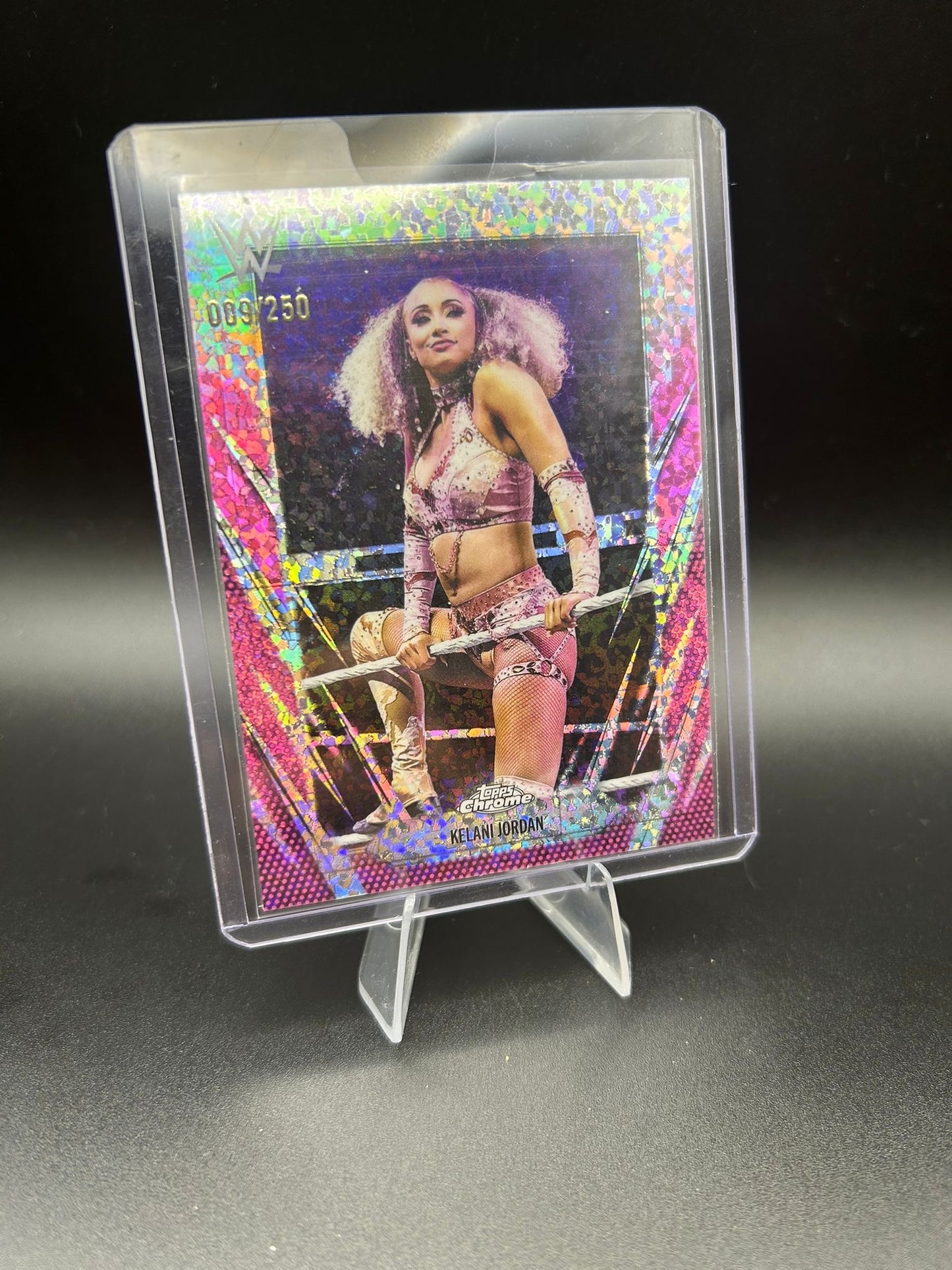 2026 WWE Topps Chrome Kelani Jordan /250 Pink Mini Diamonds